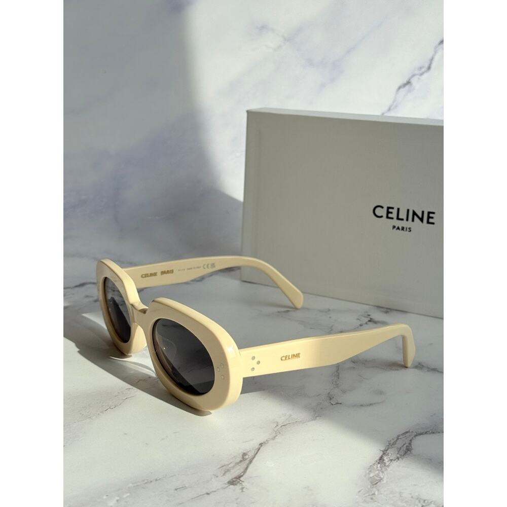 NEW Celine CL40276U Ivory White Bold Oval Sunglasses - Picture 3 of 7